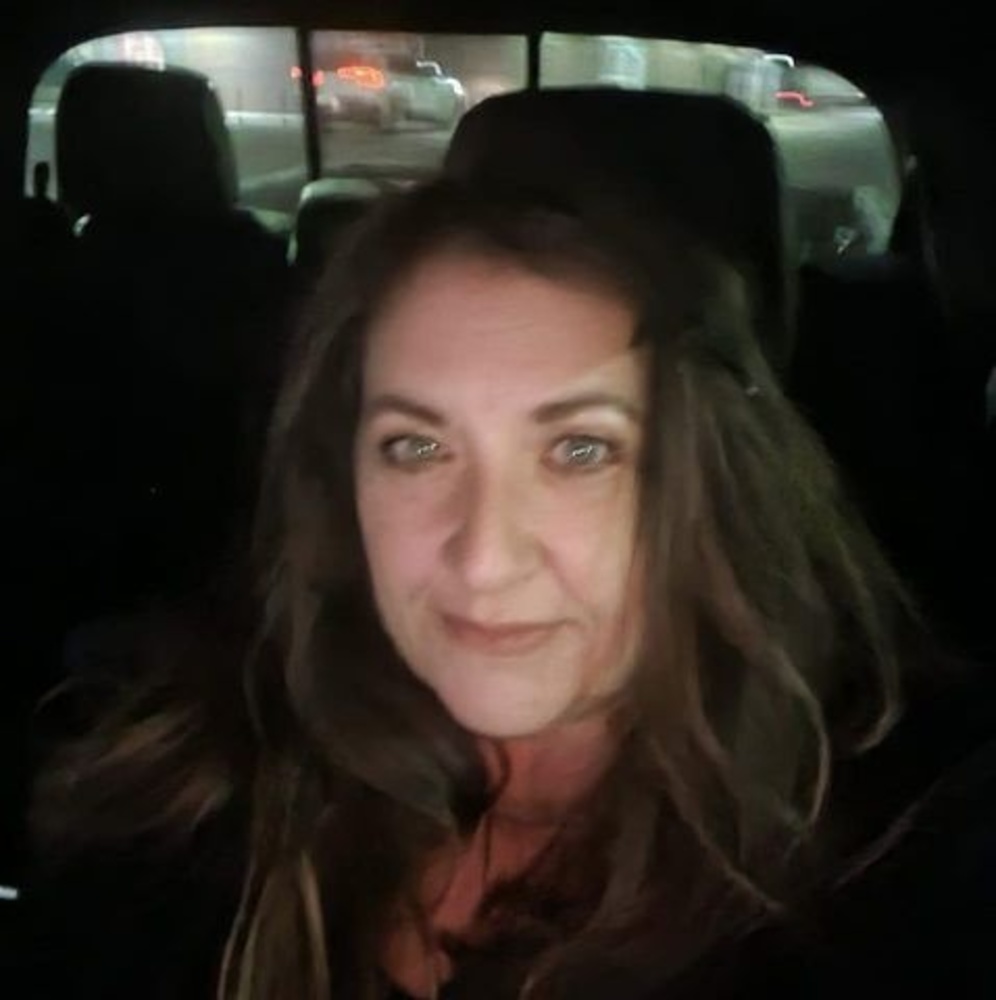 Meet your Posher, Liz